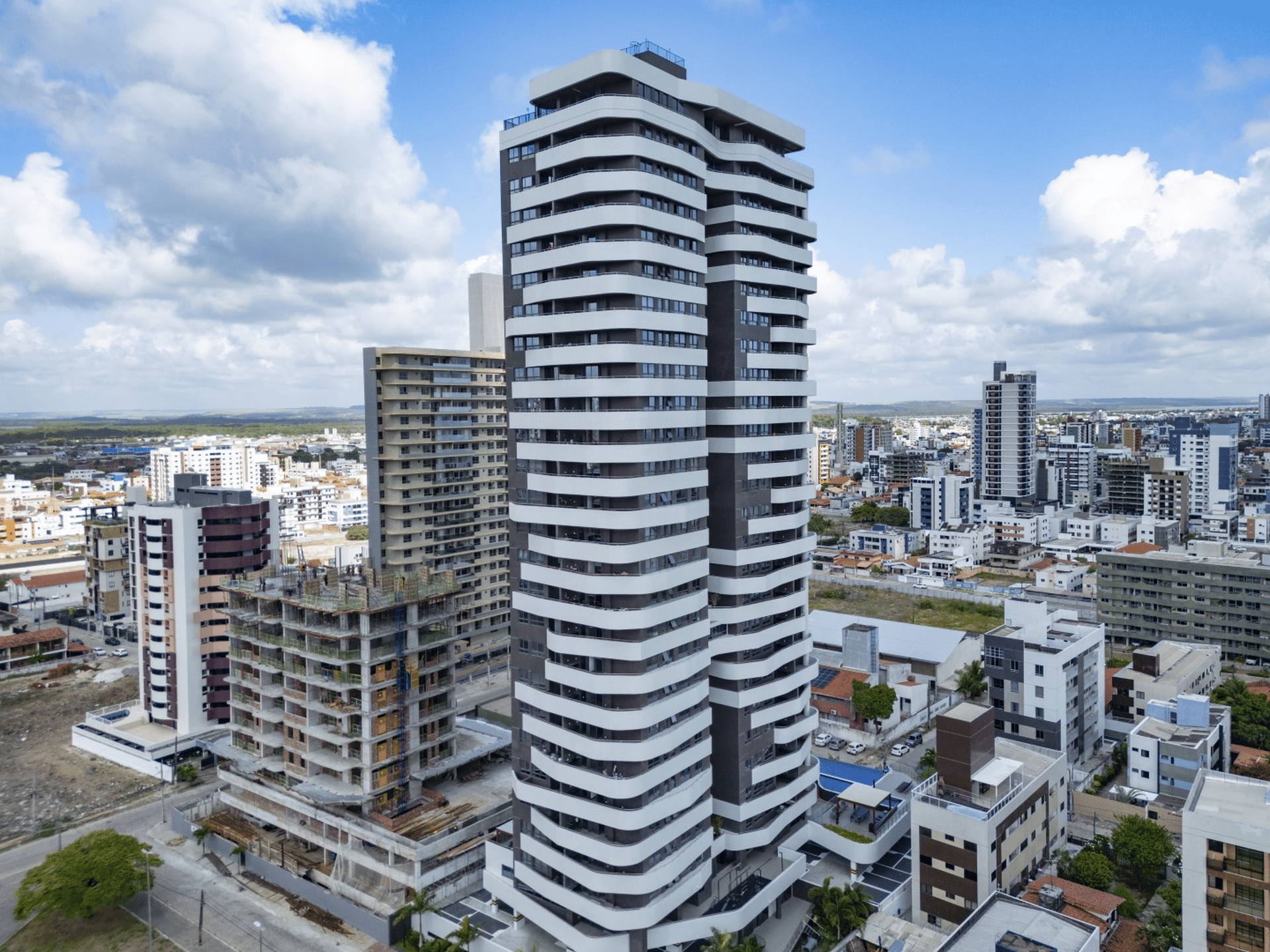 Apartamento à venda em Jardim Oceania, João Pessoa - SB Imóveis: 011 fachada